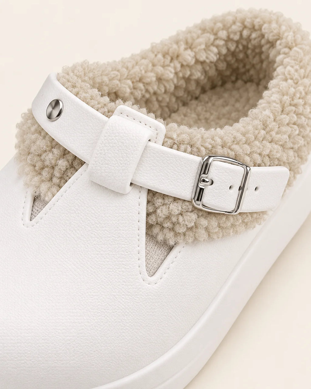 SONVARE Cozy Buckle Clogs